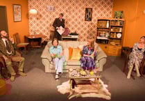 REVIEW: A great party at the Phoenix Theatre
