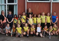 Bridstow Brownies make the ‘Stop the Drop’ litter pledge