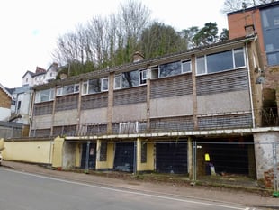Derelict Wyeside flats appeal wins backing