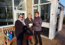 Phoenix Singers raise funds for hospital