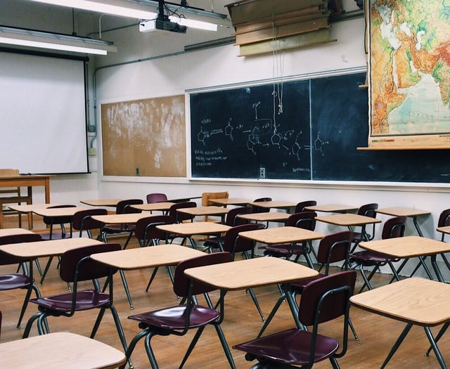 Most schools in Wales looking at redundancies, headteacher union warns