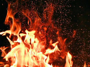 Here's how NOT to burn your house down this Christmas