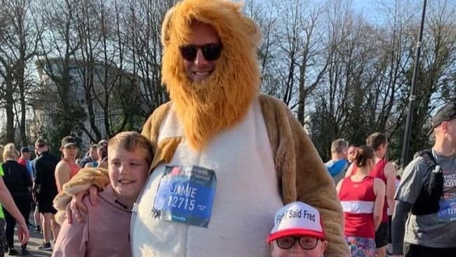 Head shows bravery of a lion to help cancer charity | rossgazette.com