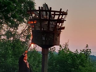 Beacon lit at sunset for platinum jubilee