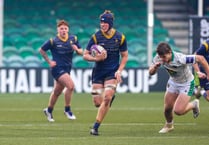 Warriors snap up Theo, 18