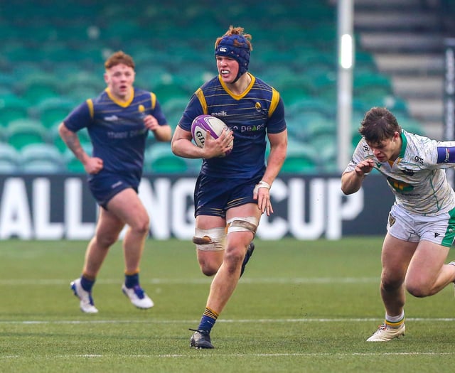 Warriors snap up Theo, 18