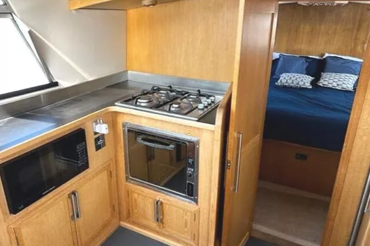 houseboats