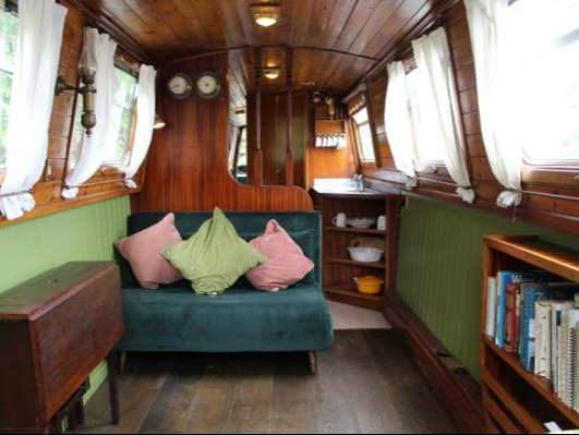 houseboats
