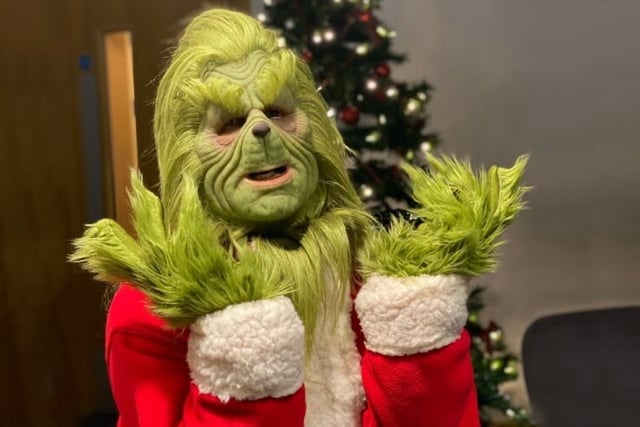 Who's turning on the Christmas lights in Ross?