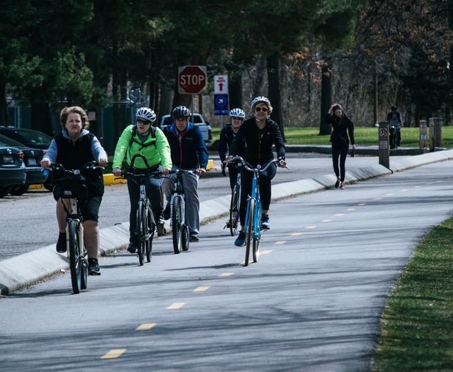 Why cycle helmets are not mandatory