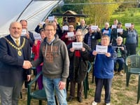 Mayor of Ross Ed O’Driscoll presents awards at Ross Community Garden
