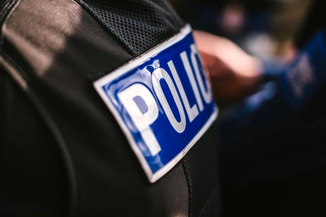 Police_uniform__1_.jpg