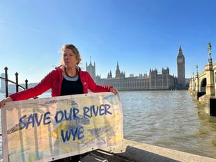 Public support criminal prosecution of water company executives