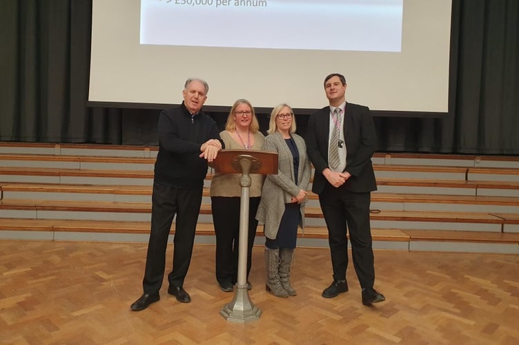 Guest Speaker for the International Department JKHS