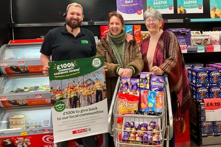 A donation to the Ross Meeting Centre is going towards further building their