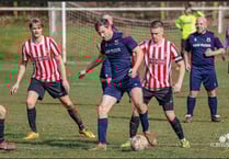 Juniors bounce back with title chase win