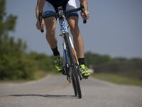 Fundraising ride stops in Ross-on-Wye