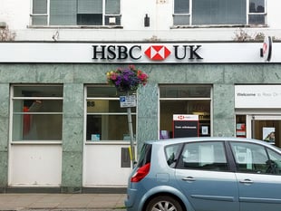 Residents offer fond farewell to HSBC on the high street