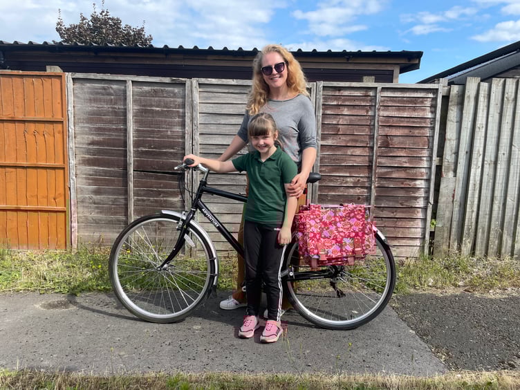 Pledge prize draw winner Lucy Hoare