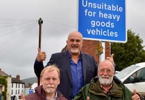 New signage in place for lorries too broad for Broad Street