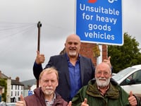 New signage in place for lorries too broad for Broad Street