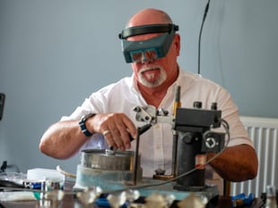 Gemstone magic unveiled in Ross: a lapidarist's artistry