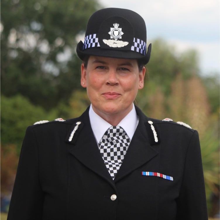 Pippa Mills