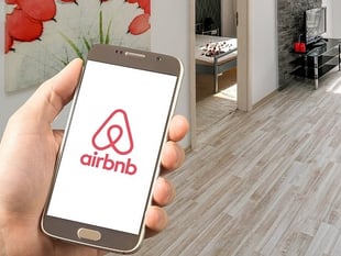 Expert warns residents of Bank Holiday accommodation scams