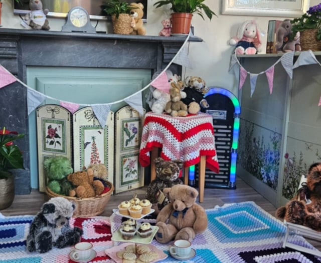 Care Home celebrates Winnie the Pooh Day with a Teddy Bears Picnic 