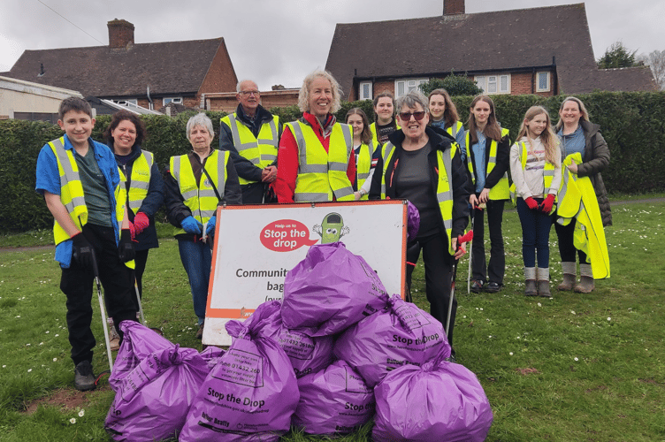 Ross Commuity Litter Clean Up Crew  