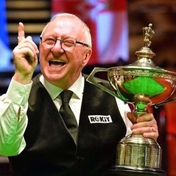 Dennis Taylor recreating the moment of his glorious victory