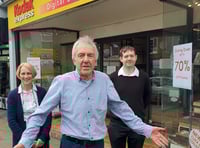 Photography shop closes the shutter