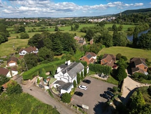 "Elegant" Georgian hotel for sale near River Wye blends old with new