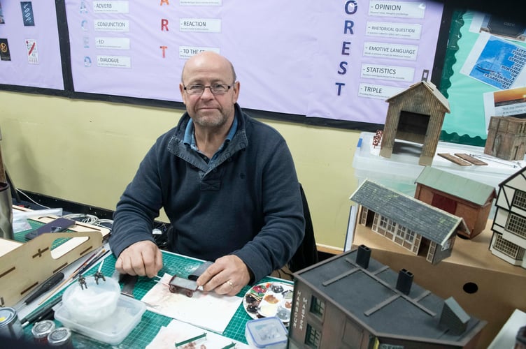 Neil Walker demonstrates model making skills.