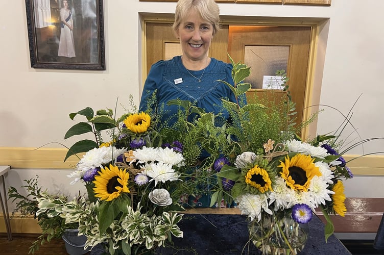 FOLC Vaness Martin with Harvest lanterns.