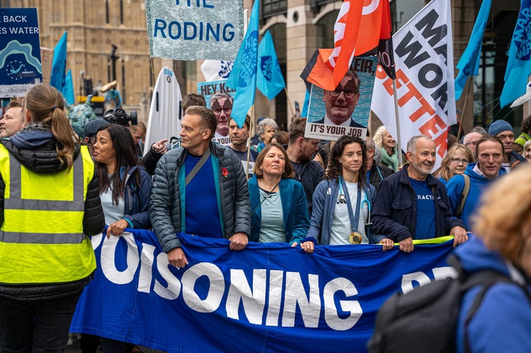 Chris Packham Ellie Chowns at March For Clean Water - Credit - Benjamin Reeves-06Chris Packham Ellie Chowns at March For Clean Water - Credit - Benjamin Reeves-06Chris Packham Ellie Chowns at March For Clean Water - Credit - Benjamin Reeves-06