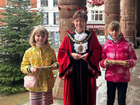Young artists create mayor’s Christmas card