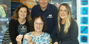 Long service award for Dianne 