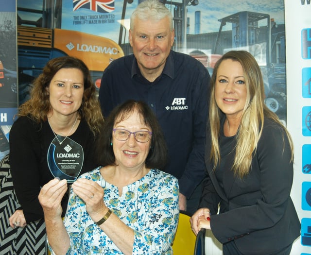 Long service award for Dianne 
