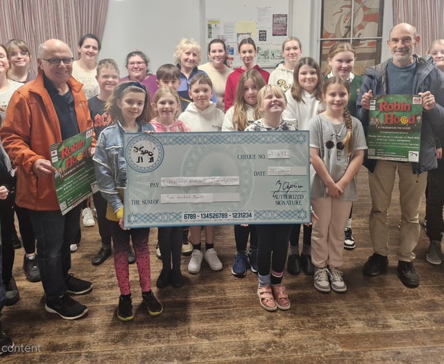 Oh yes they did! Panto company’s incredible gesture...