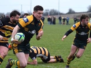 Green Army edge thriller at Rams to stay unbeaten