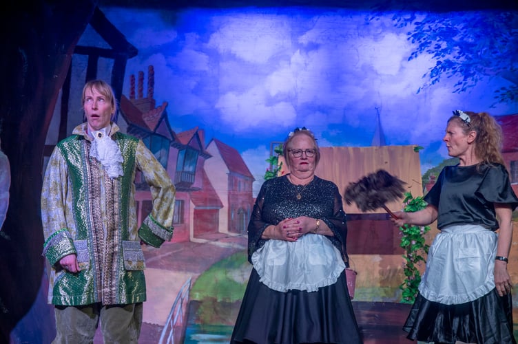 The Chamberlain (Tanja Sudelin) and the chambermaids, Sparkle (Lynn Teague) and Shine (Kim Owston).