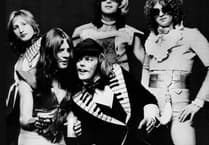 Town to honour Mott the Hoople with Blue Plaque