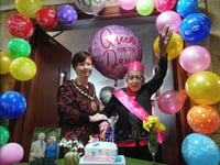 100-year Mary celebrates being Queen for the day 