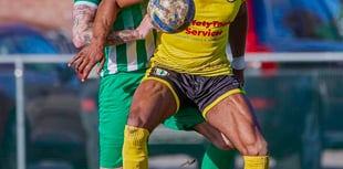 Daffs flower in Spring sunshine with last-gasp winner
