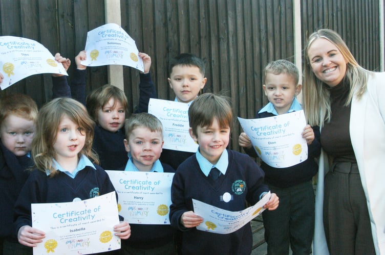 Group pic of reception pupils