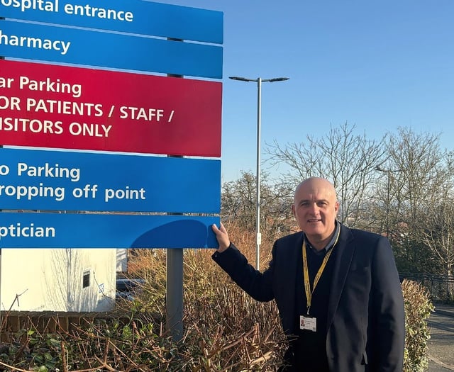 Cross party support to reopen minor injury unit    