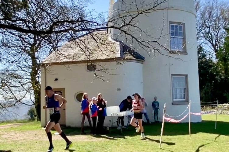 The Queen of the Hill passes the Round House