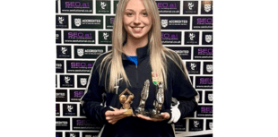 Juniors Women honoured at awards night after superb season
