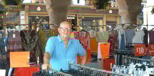 Nigel Oates returns to market after dispute